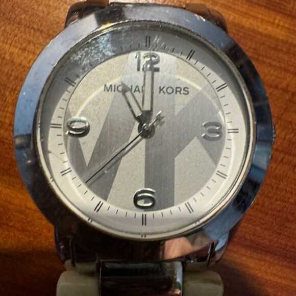 Michael Kors Silver & White Tortoise Shell Watch - Picture 3 of 5